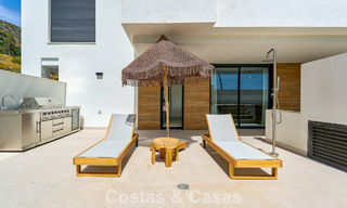 New apartments for sale in a prime location with sea views, between Benalmadena and Fuengirola, Costa del Sol 801817 