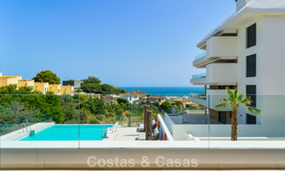 New apartments for sale in a prime location with sea views, between Benalmadena and Fuengirola, Costa del Sol 801822 