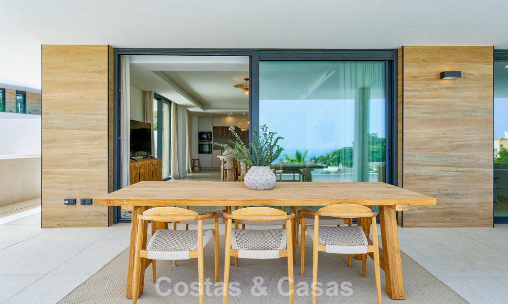 New apartments for sale in a prime location with sea views, between Benalmadena and Fuengirola, Costa del Sol 801823