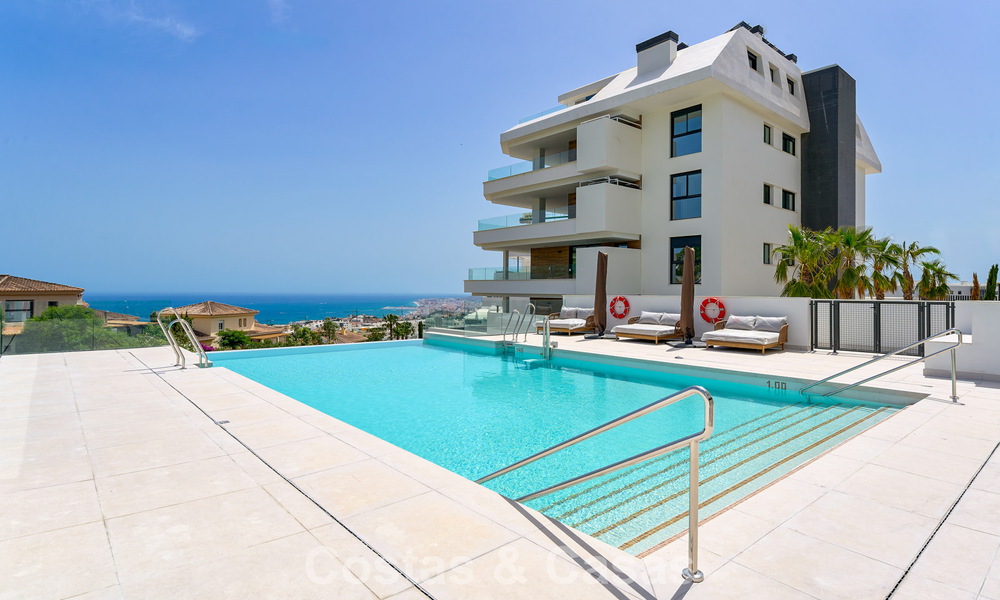 New apartments for sale in a prime location with sea views, between Benalmadena and Fuengirola, Costa del Sol 801824
