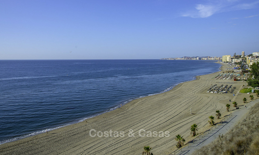 New apartments for sale in a prime location with sea views, between Benalmadena and Fuengirola, Costa del Sol 801832