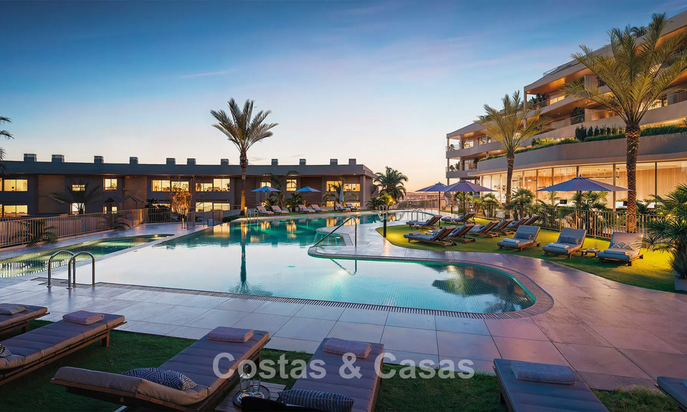 Modern off-plan apartments in a luxury resort complex for sale in Fuengirola, Costa del Sol 785825