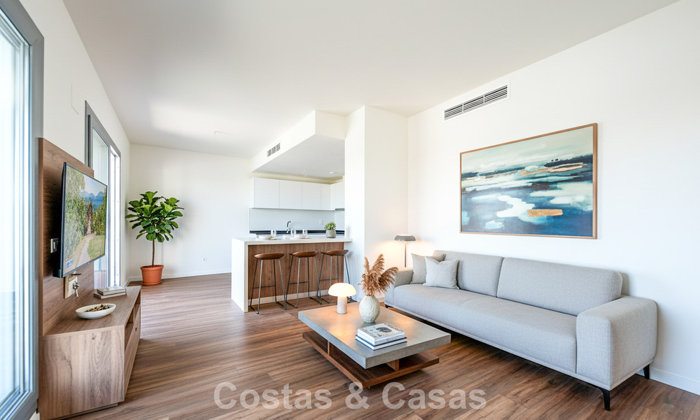 Move-in ready, brand new, modern, top-floor apartment for sale in a golf urbanization near Estepona town 785913