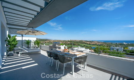 Move-in ready, brand new, modern, top-floor apartment for sale in a golf urbanization near Estepona town 785918