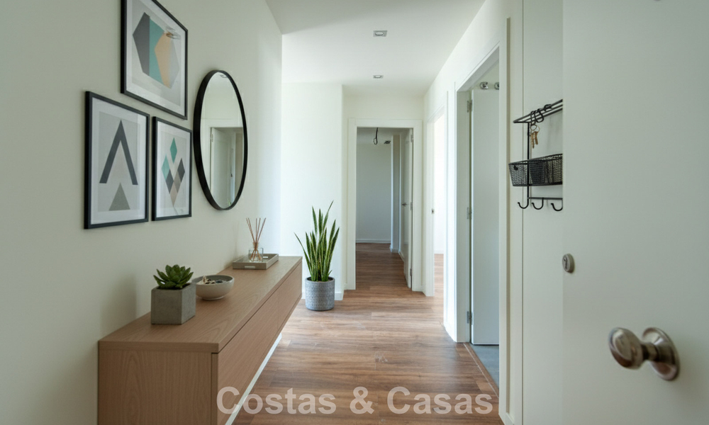 Move-in ready, brand new, modern, top-floor apartment for sale in a golf urbanization near Estepona town 785921