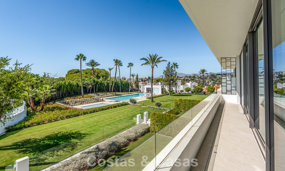 Move-in ready, modern luxury home for sale on the edge of Nueva Andalucia and the Golden Mile, Marbella 786014
