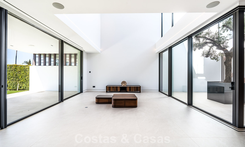 Move-in ready, modern luxury home for sale on the edge of Nueva Andalucia and the Golden Mile, Marbella 786021