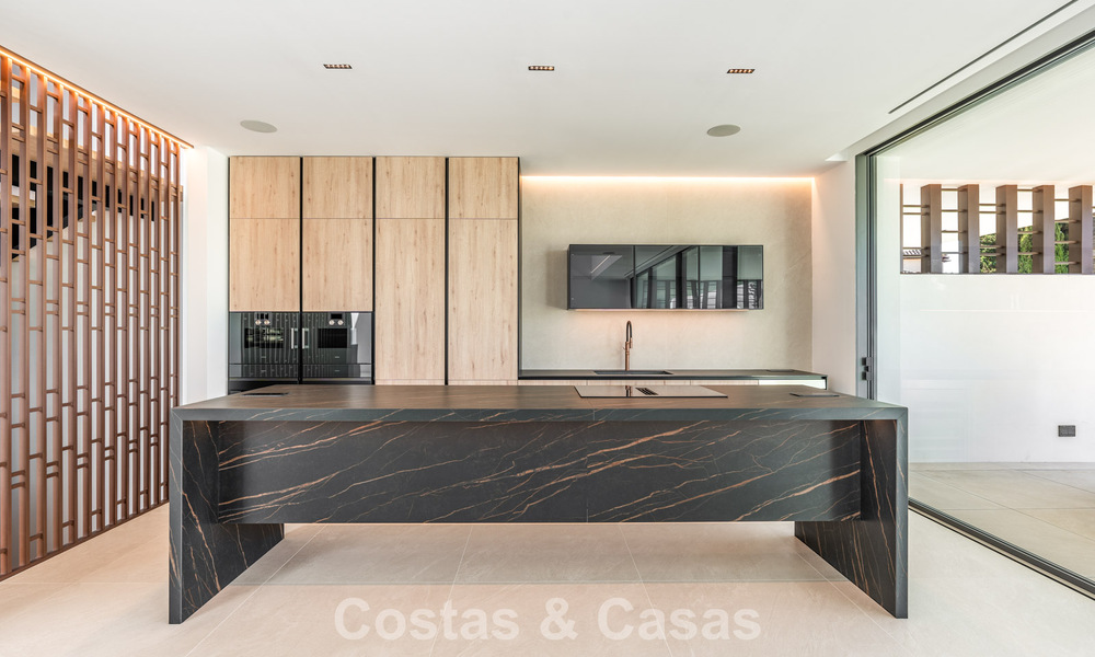 Move-in ready, modern luxury home for sale on the edge of Nueva Andalucia and the Golden Mile, Marbella 786023