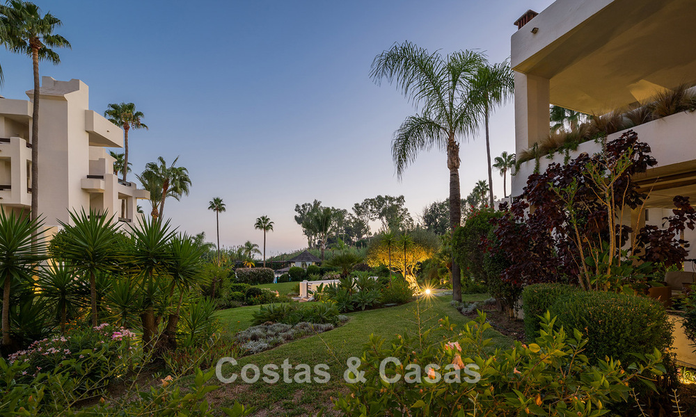 Move-in ready, luxury beachfront apartment for sale on the New Golden Mile between Marbella and Estepona 785943