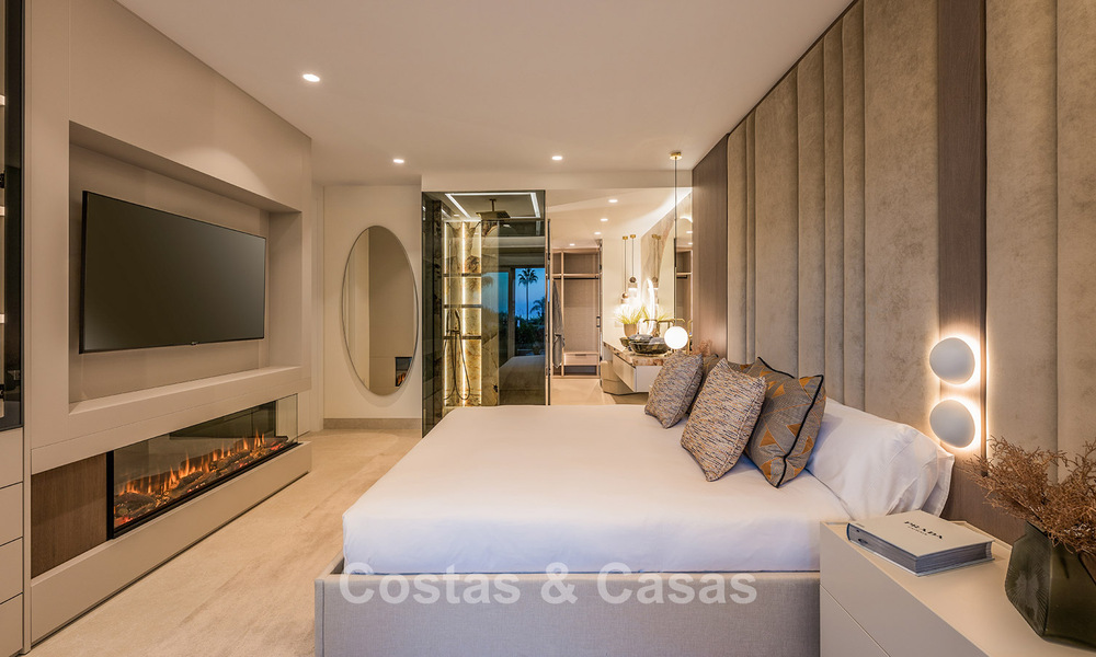 Move-in ready, luxury beachfront apartment for sale on the New Golden Mile between Marbella and Estepona 785971