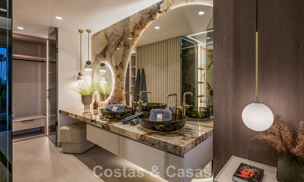 Move-in ready, luxury beachfront apartment for sale on the New Golden Mile between Marbella and Estepona 785972
