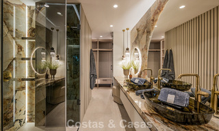 Move-in ready, luxury beachfront apartment for sale on the New Golden Mile between Marbella and Estepona 785974 