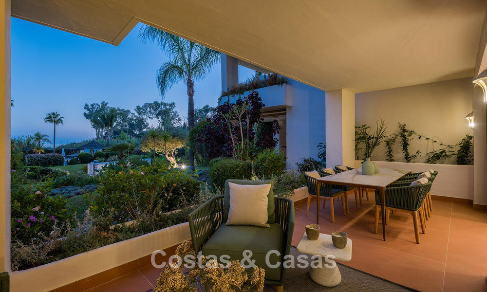 Move-in ready, luxury beachfront apartment for sale on the New Golden Mile between Marbella and Estepona 785984