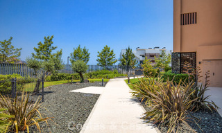 Ground floor corner apartment with a huge private garden for sale in a golf resort in the hills of Marbella - Benahavis 785881 