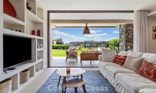 Ground floor corner apartment with a huge private garden for sale in a golf resort in the hills of Marbella - Benahavis 785892 