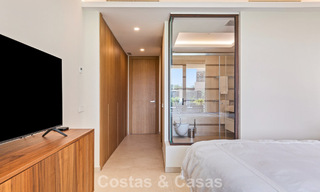Ground floor corner apartment with a huge private garden for sale in a golf resort in the hills of Marbella - Benahavis 785903 