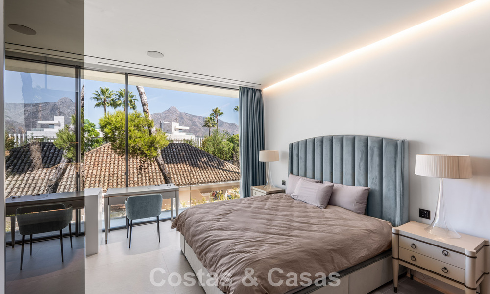 Move-in ready home with a modern design, located on the edge of Nueva Andalucía and Marbella's Golden Mile 785991
