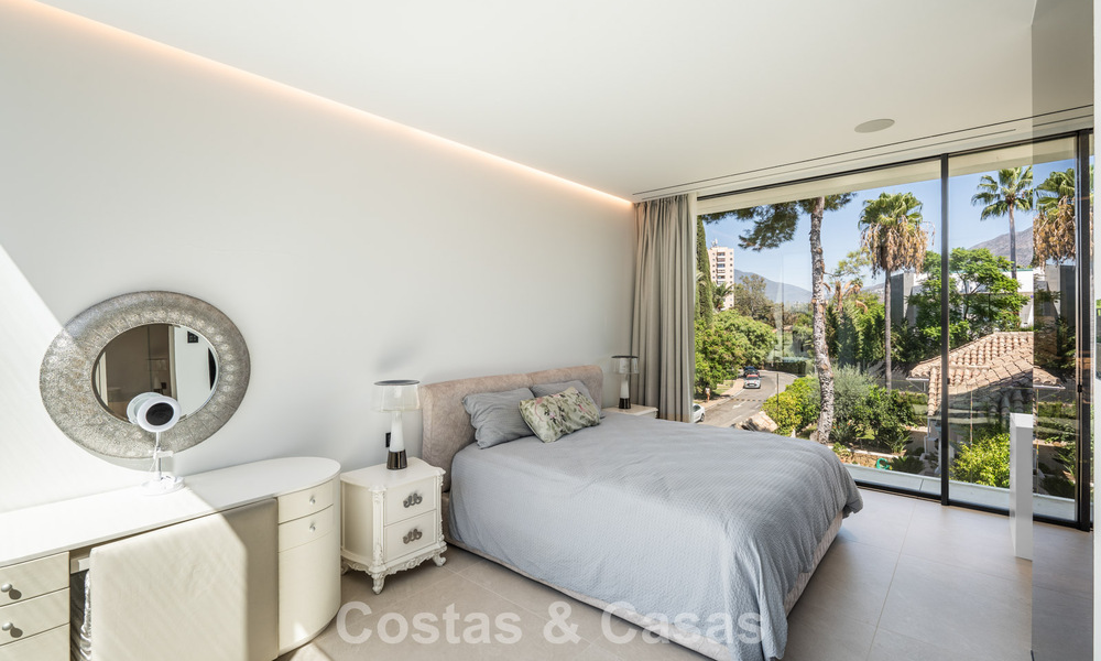 Move-in ready home with a modern design, located on the edge of Nueva Andalucía and Marbella's Golden Mile 785993