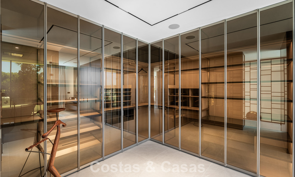 Move-in ready home with a modern design, located on the edge of Nueva Andalucía and Marbella's Golden Mile 786000