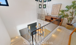 Stately luxury villa for sale in a desirable residential area in the heart of Nueva Andalucia, Marbella 785851 