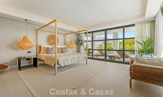 Stately luxury villa for sale in a desirable residential area in the heart of Nueva Andalucia, Marbella 785859 