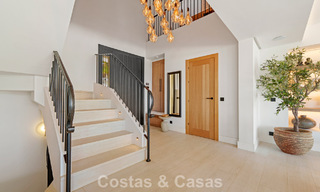 Stately luxury villa for sale in a desirable residential area in the heart of Nueva Andalucia, Marbella 790389 