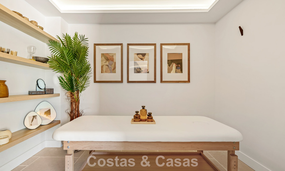 Stately luxury villa for sale in a desirable residential area in the heart of Nueva Andalucia, Marbella 790407