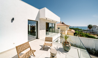 Move-in ready, new-build villa with contemporary architecture for sale with sea viewa and within walking distance of the beach in Estepona 786250 