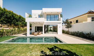 Move-in ready, new-build villa with contemporary architecture for sale with sea viewa and within walking distance of the beach in Estepona 786268 