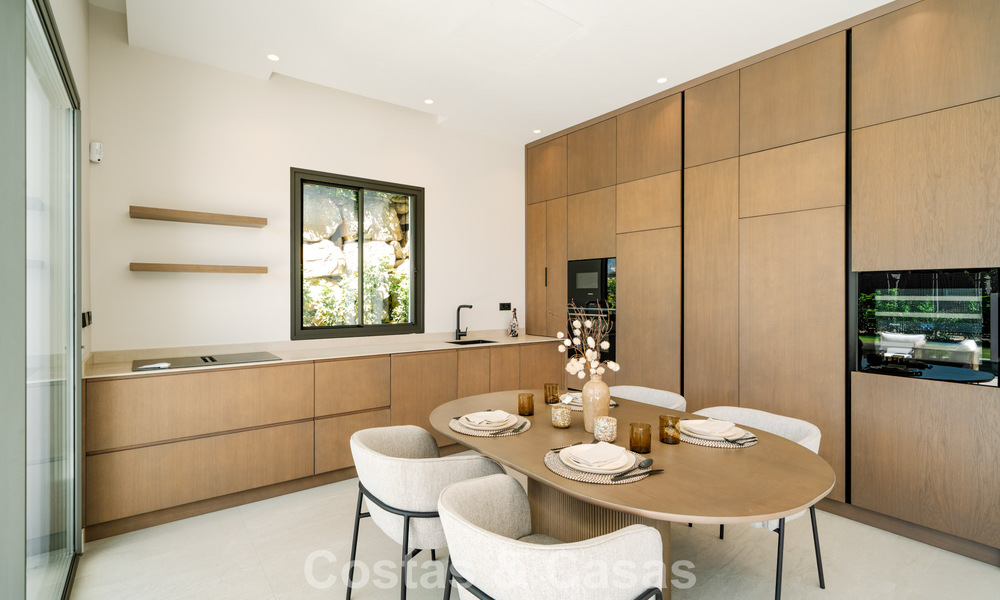 Move-in ready, new-build villa with contemporary architecture for sale with sea viewa and within walking distance of the beach in Estepona 786269