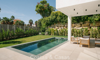Move-in ready, new-build villa with contemporary architecture for sale with sea viewa and within walking distance of the beach in Estepona 786274 