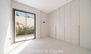 Move-in ready, new-build villa with contemporary architecture for sale with sea viewa and within walking distance of the beach in Estepona 786292 