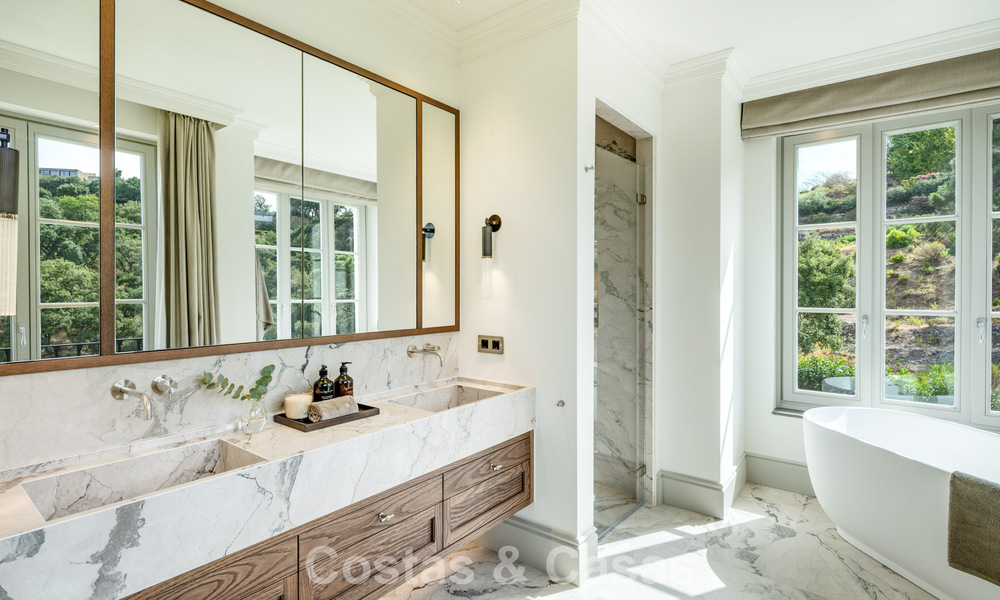 Sublime boutique villa for sale, surrounded by lush greenery in the exclusive La Zagaleta resort in Marbella - Benahavis 786141