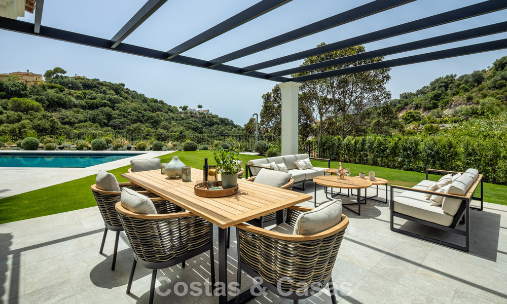 Sublime boutique villa for sale, surrounded by lush greenery in the exclusive La Zagaleta resort in Marbella - Benahavis 786170