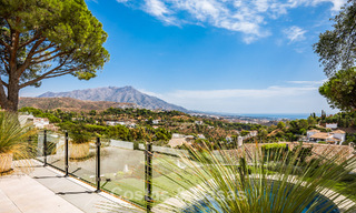 Spacious villa with sea views and a separate guest apartment for sale in El Madroñal in Benahavis - Marbella 786421 