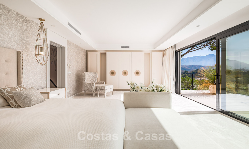 Spacious villa with sea views and a separate guest apartment for sale in El Madroñal in Benahavis - Marbella 786424