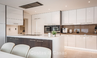 Spacious villa with sea views and a separate guest apartment for sale in El Madroñal in Benahavis - Marbella 786443 