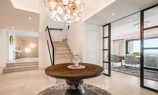 Spacious villa with sea views and a separate guest apartment for sale in El Madroñal in Benahavis - Marbella 786445 
