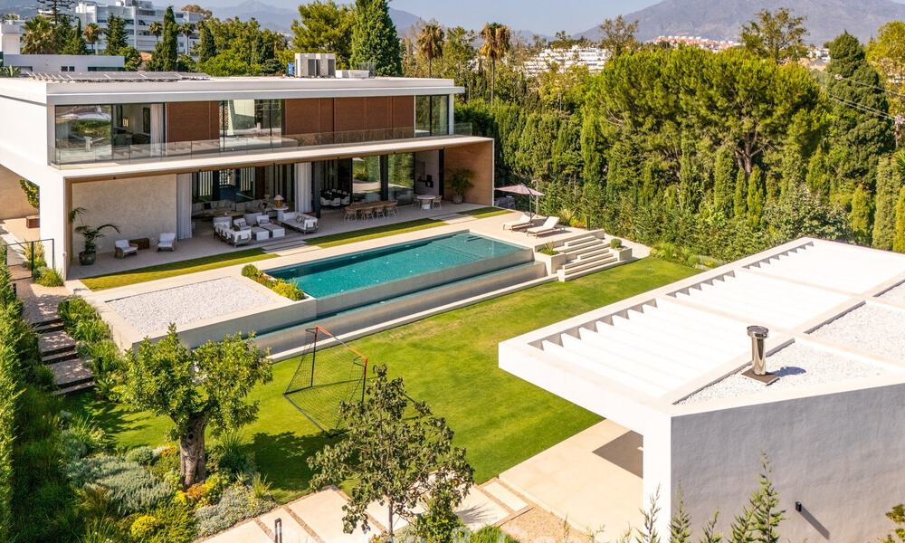 Sophisticated luxury villa for sale close to amenities in Guadalmina and San Pedro, Marbella 786540