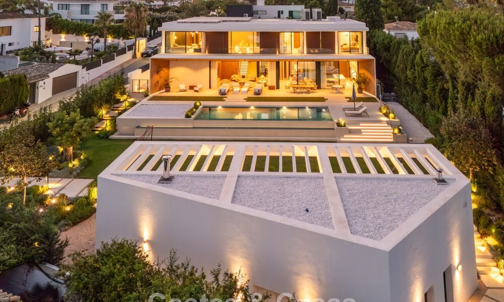 Sophisticated luxury villa for sale close to amenities in Guadalmina and San Pedro, Marbella 786544