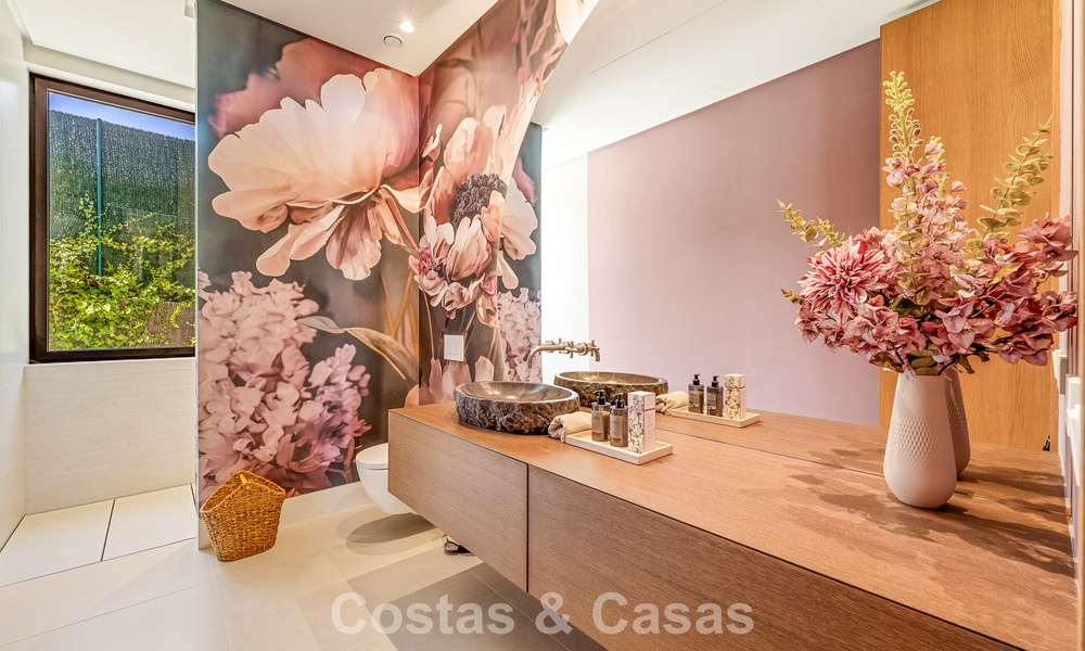 Sophisticated luxury villa for sale close to amenities in Guadalmina and San Pedro, Marbella 786545