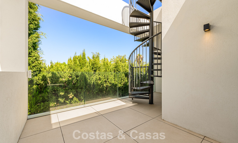 Sophisticated luxury villa for sale close to amenities in Guadalmina and San Pedro, Marbella 786555