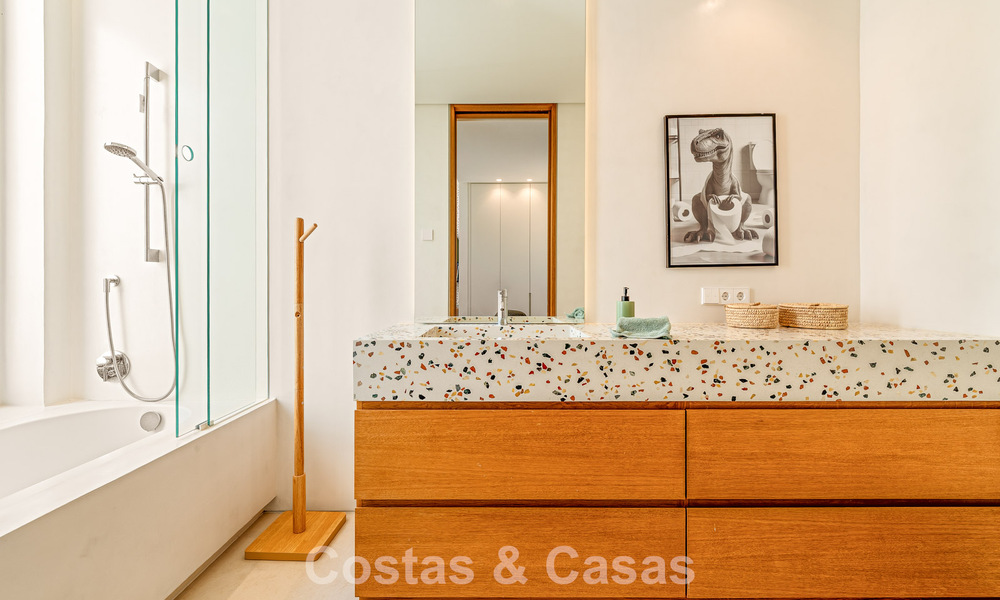 Sophisticated luxury villa for sale close to amenities in Guadalmina and San Pedro, Marbella 786557