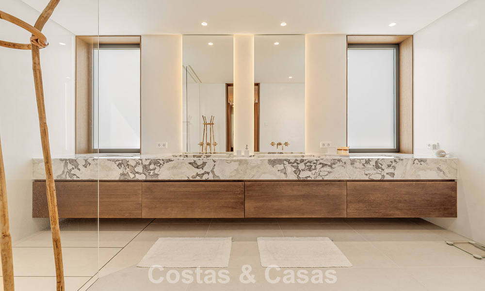 Sophisticated luxury villa for sale close to amenities in Guadalmina and San Pedro, Marbella 786559