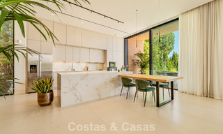 Sophisticated luxury villa for sale close to amenities in Guadalmina and San Pedro, Marbella 786568 