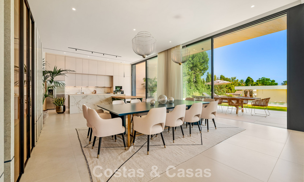 Sophisticated luxury villa for sale close to amenities in Guadalmina and San Pedro, Marbella 786572