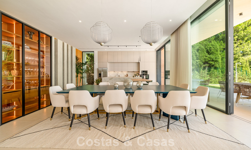Sophisticated luxury villa for sale close to amenities in Guadalmina and San Pedro, Marbella 786574