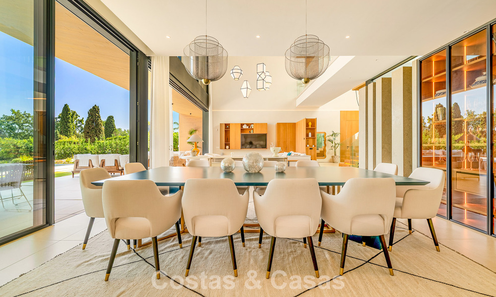 Sophisticated luxury villa for sale close to amenities in Guadalmina and San Pedro, Marbella 786576