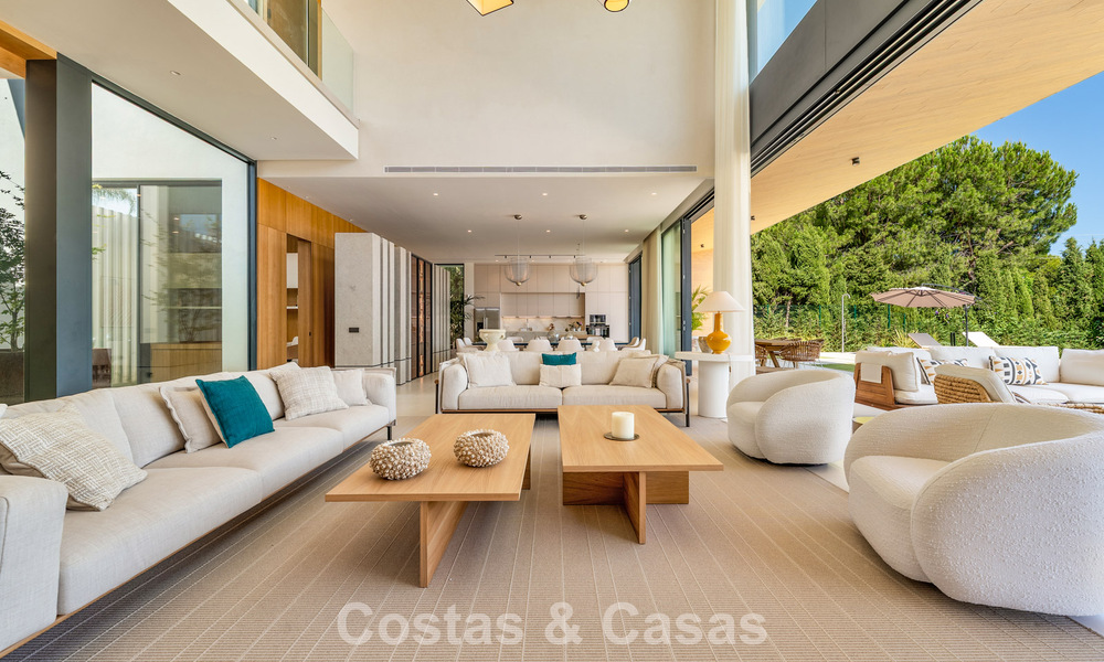 Sophisticated luxury villa for sale close to amenities in Guadalmina and San Pedro, Marbella 786580