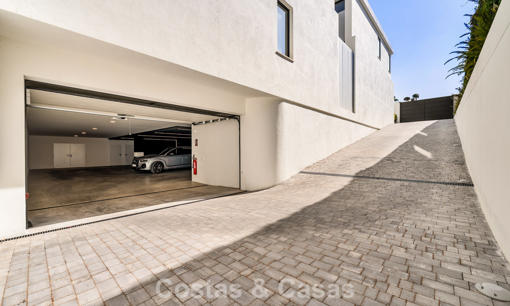 Sophisticated luxury villa for sale close to amenities in Guadalmina and San Pedro, Marbella 786588